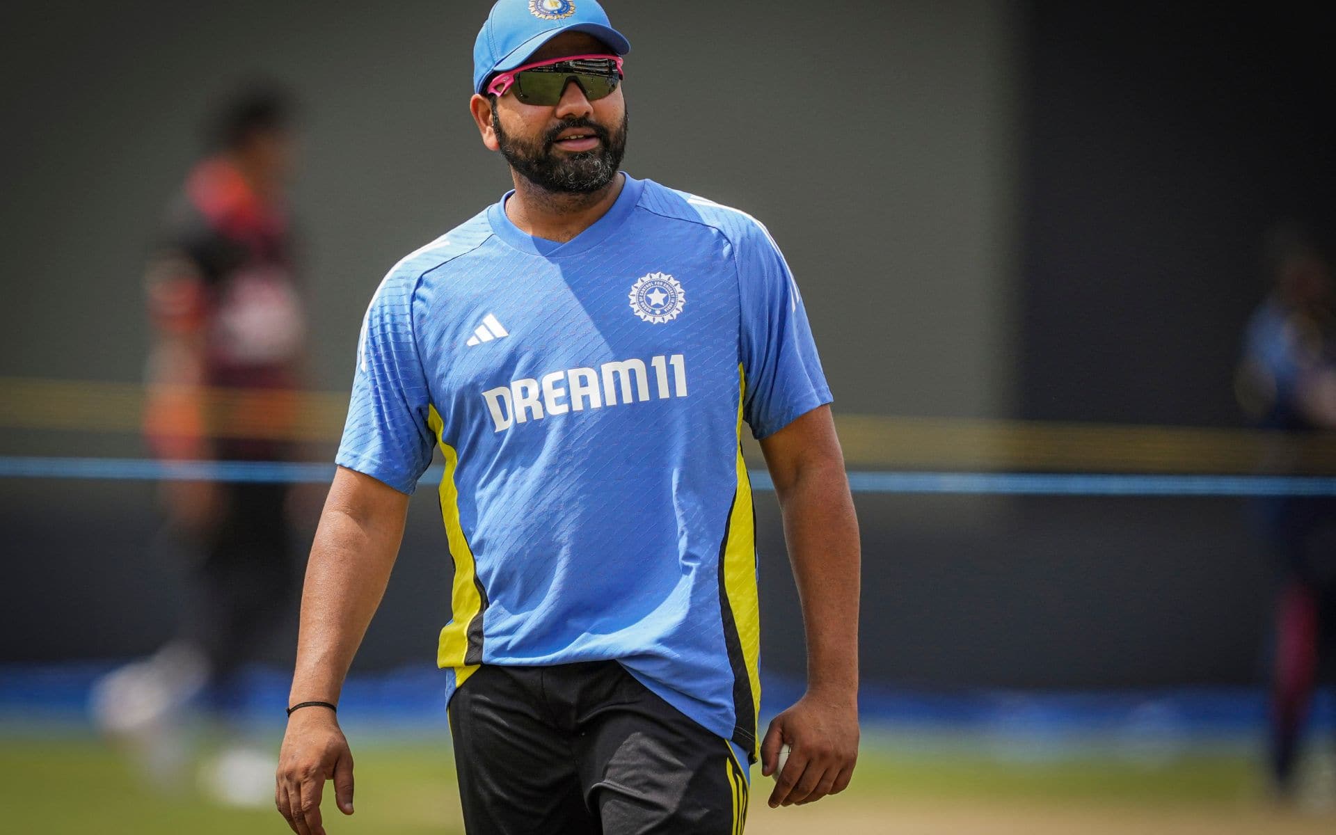 Rohit Sharma Ruled Out Of 3rd ODI vs SL? Explosive Report Claims Injury Setback For IND Captain